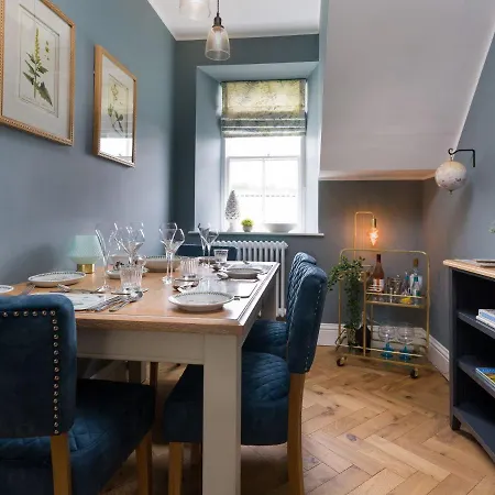 Wansfell At Lipwood House