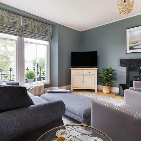 Wansfell At Lipwood House