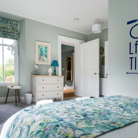 Wansfell At Lipwood House