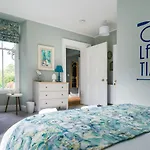 Wansfell At Lipwood House